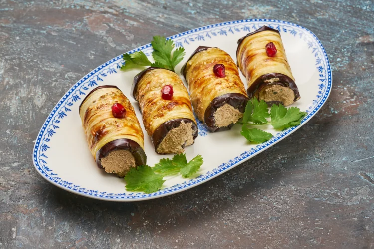 Баклажаны с орехами